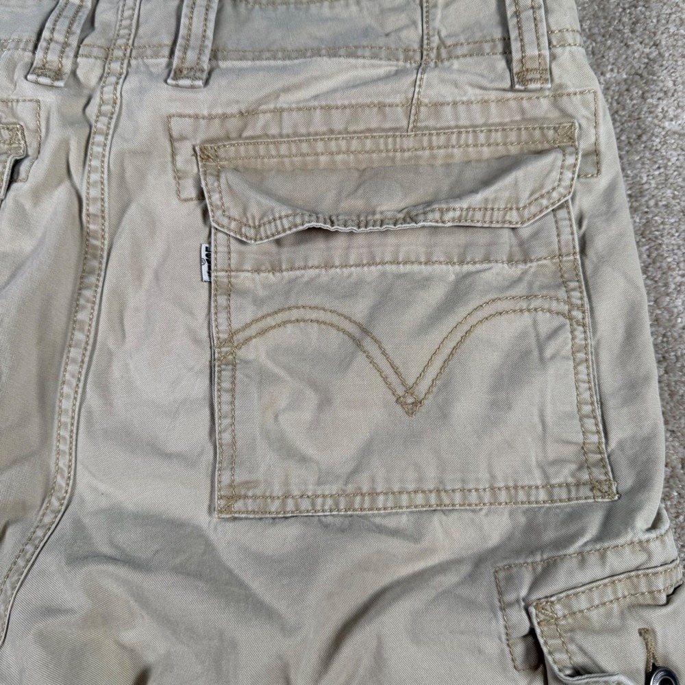 Levi's Cargo Short Men 33(FITS 34x10) Khaki Cotton Utility Pocket Shorts READ - Picture 4 of 10
